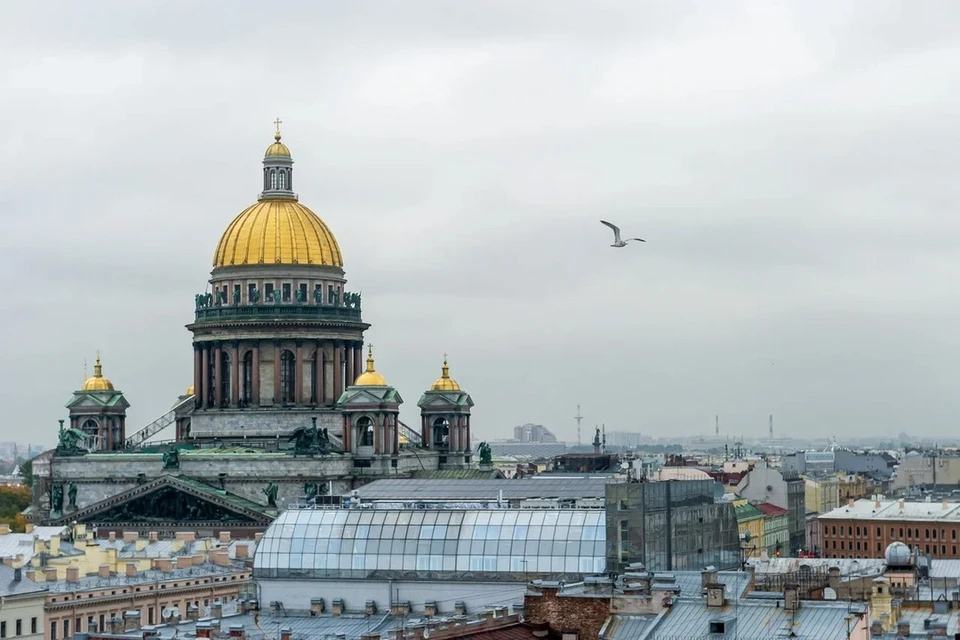 Треть туристов после посещения Петербурга продолжают путешествовать по Серебряному ожерелью России.