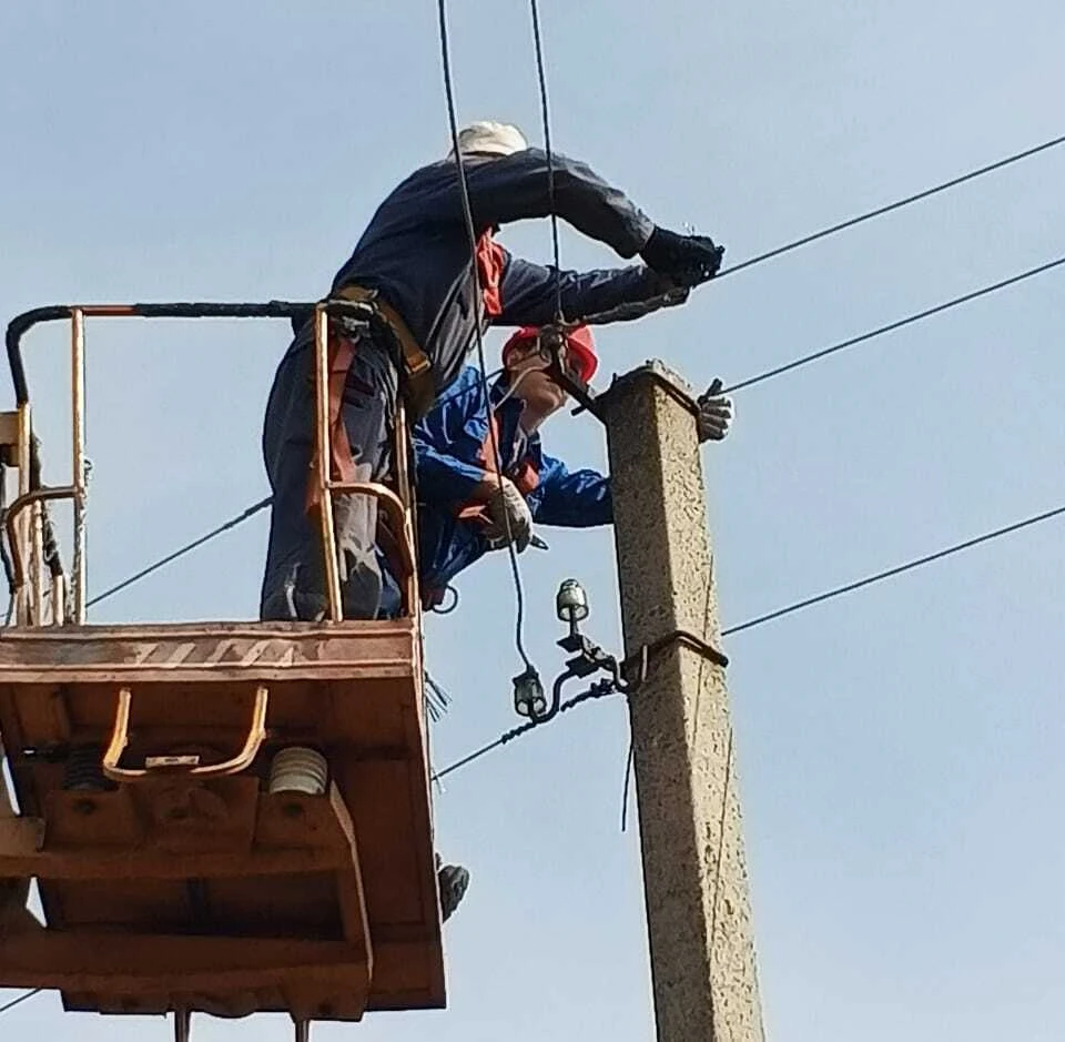 В населенных пунктах ЛНР работают энергетики из Ульяновска. ФОТО: мэрия Ульяновска