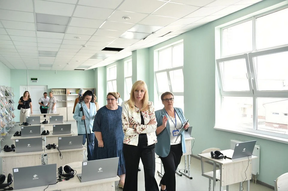 Анна Минькова посетила социальные объекты Крыловского района. Фото: пресс-службы администрации Краснодарского края.