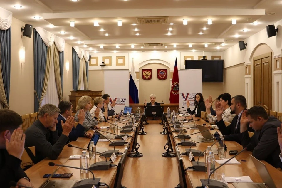 48-е заседание избиркома. Фото: Избирательная комиссия Алтайского кря