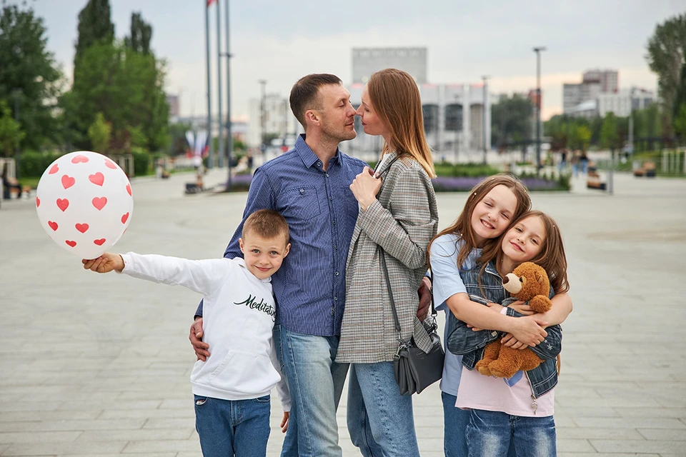 Большинство россиян признались, что их счастье составляет семья и понимание, что все здоровы.