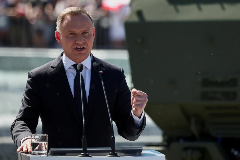 «Утопит спасателей»: президент Польши предупредил об опасности Украины