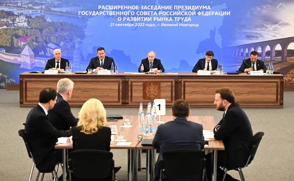 Заседание Госсовета в Великом Новгороде провел президент РФ Владимир Путин / Фото: Илья Питалев / МИА «Россия сегодня»