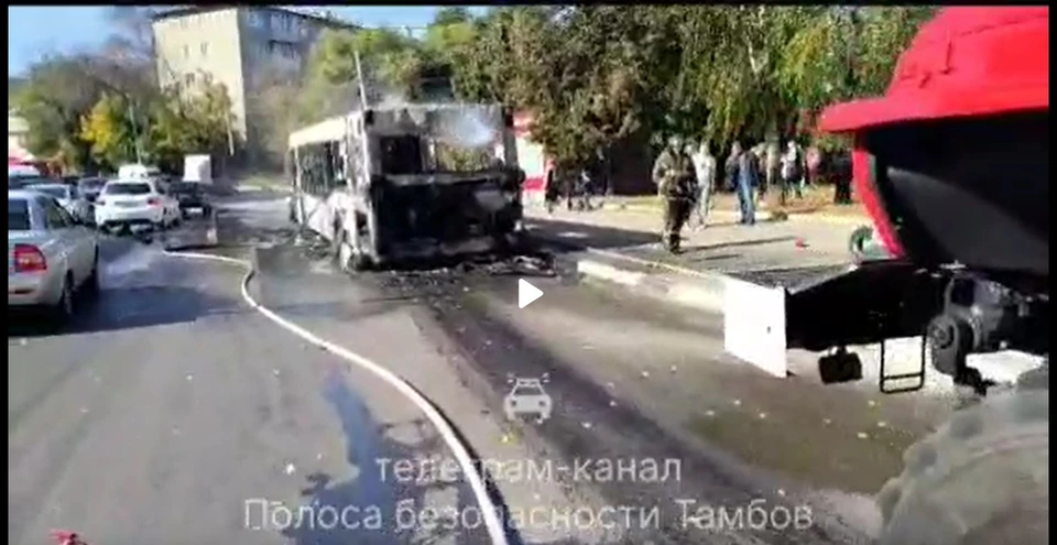 Автобус выгорел полностью