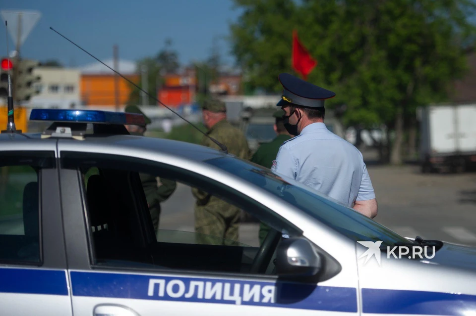 Сами сотрудники ППСП на условиях анонимности пожаловались на низкие зарплаты