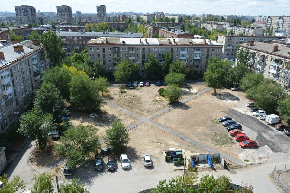 Лавочки в этом году установят вокруг 94 домов Волгограда.