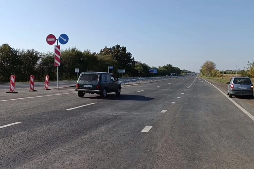 В ЛНР торжественно открыли трассу от Луганска до станицы Луганская. Фото - Минтранс ЛНР