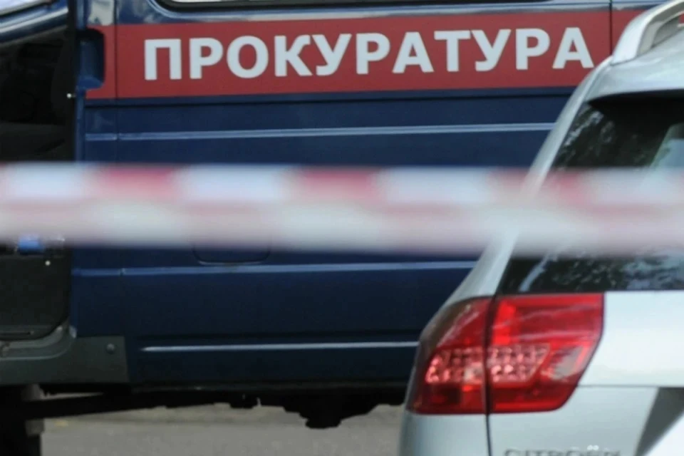 На юго-западе Москвы иномарка во дворе дома сбила мальчика на самокате