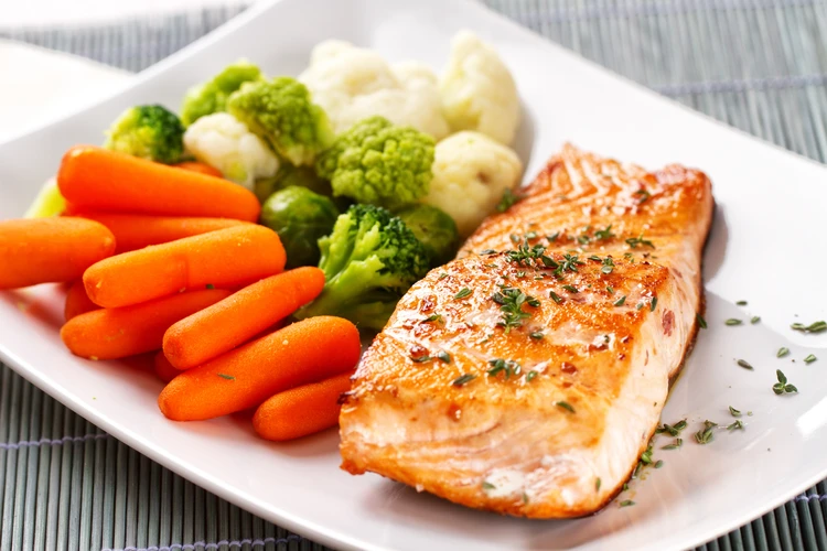 Больше овощей и рыбы: 7 вкусных рецептов для здорового сердца