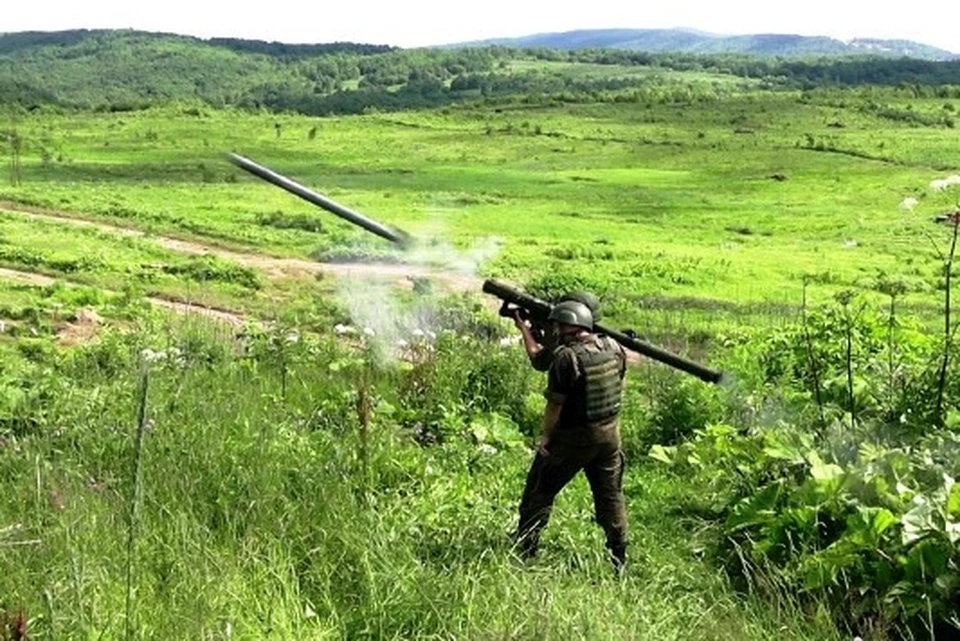 На Сахалине военнослужащие выполнили боевые пуски ракет из ПЗРК «Игла». Фото: пресс-служба ВВО