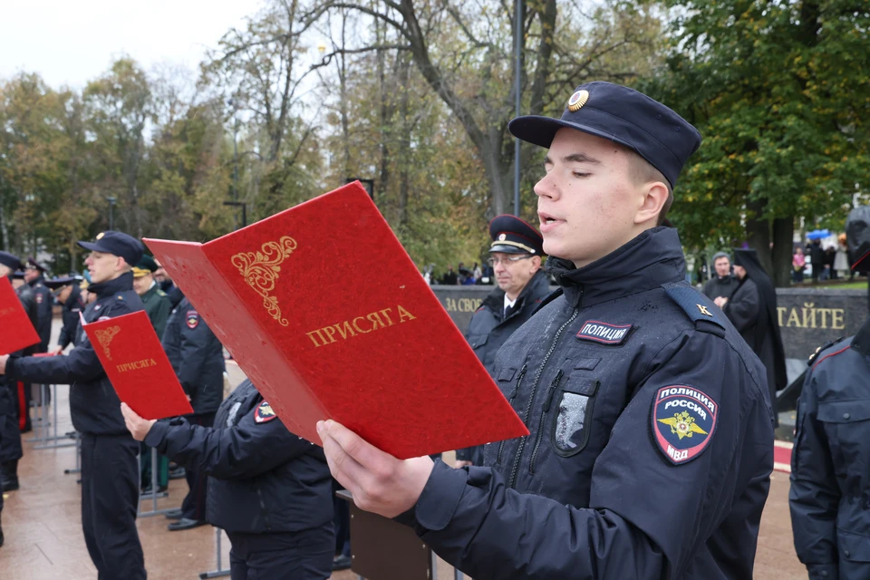 Более 300 курсантов Нижегородской академии МВД России приняли присягу.