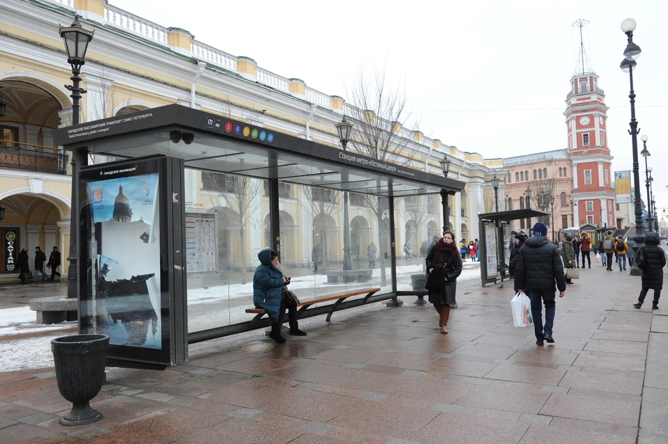 В Петербурге появилось 200 умных остановок.