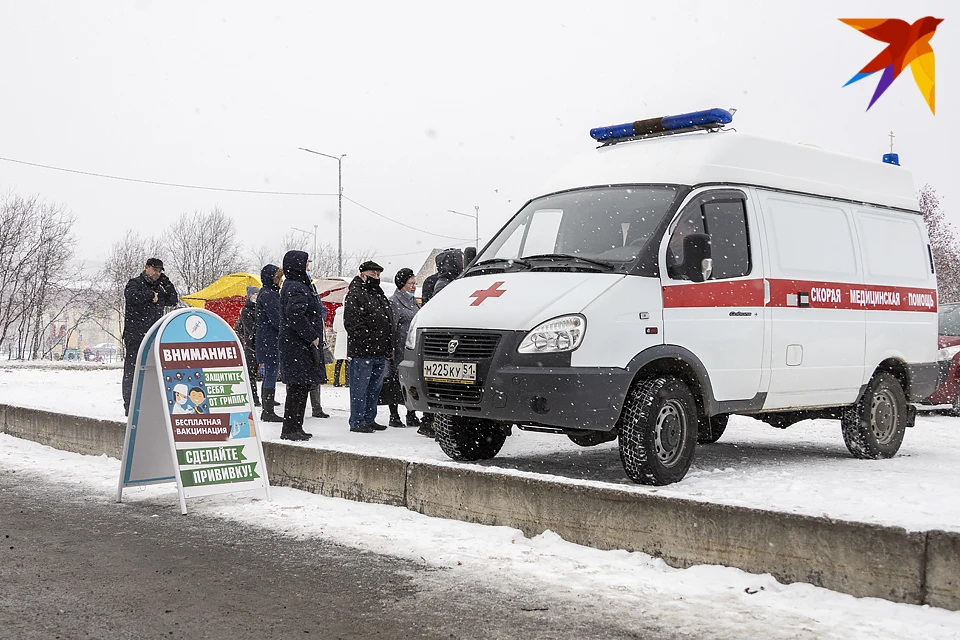 Жители Мурманской области продолжают прививаться от сезонного гриппа.