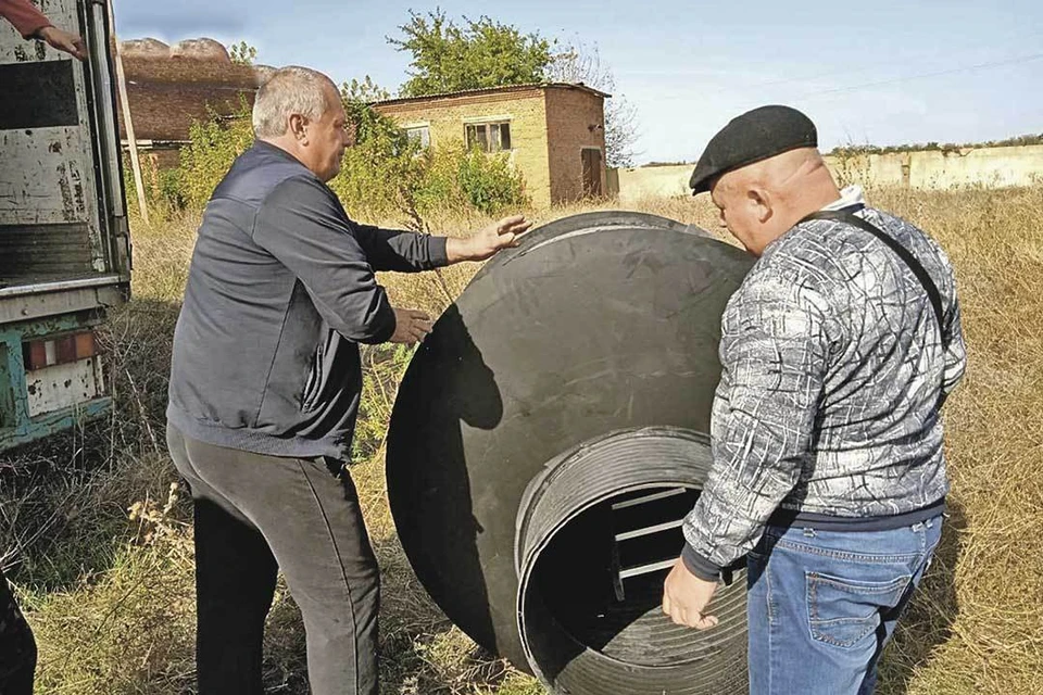 Идет установка нового колодца. Фото: «Единая Россия»