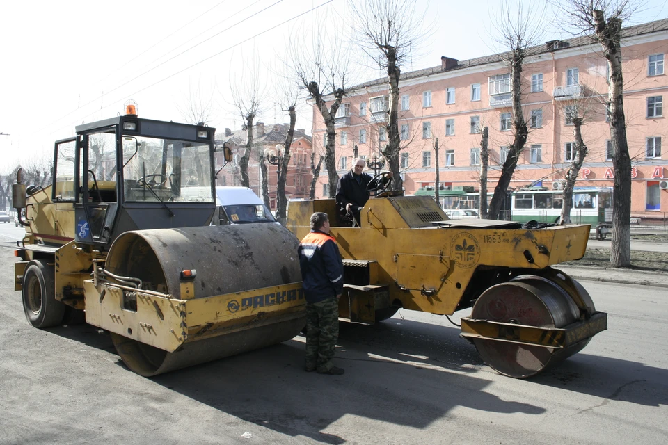 Завершить строительство дороги должны до 1 октября следующего года