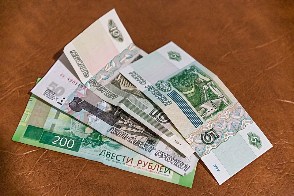 В Зеленогорске полиция вернула пожилым людям похищенные мошенниками деньги