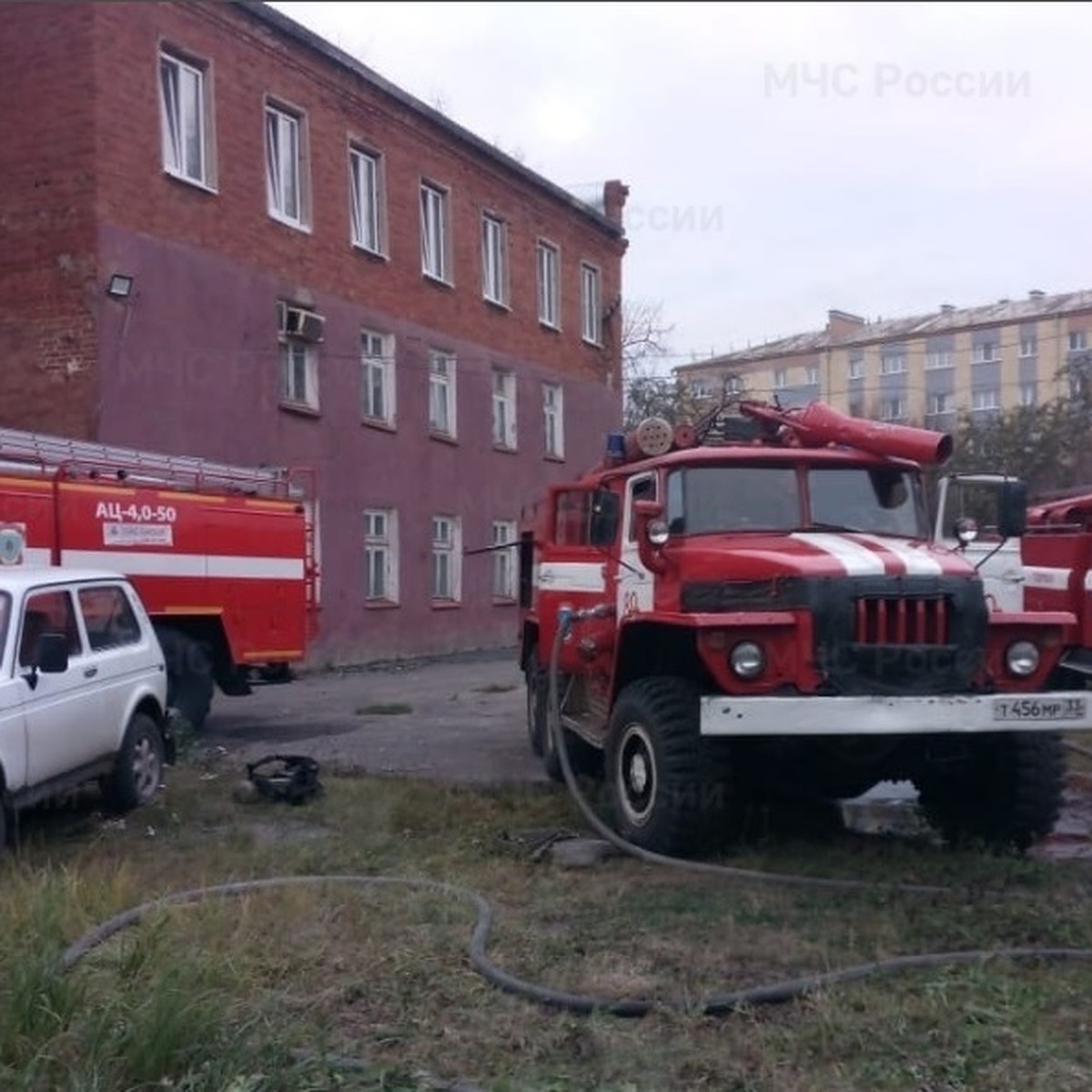 В Юрьев-Польском районе произошел пожар на ткацкой фабрике - KP.RU