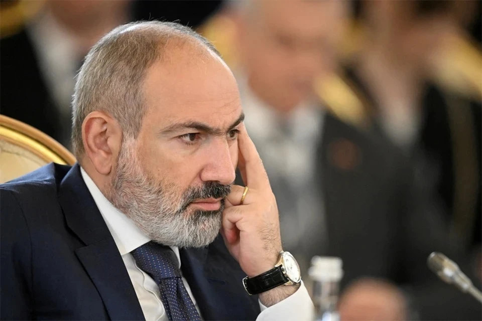 Пашинян объяснил, почему Армения не выходит из ОДКБ.