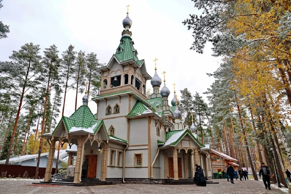 Патриарх Кирилл освятил новый храм.