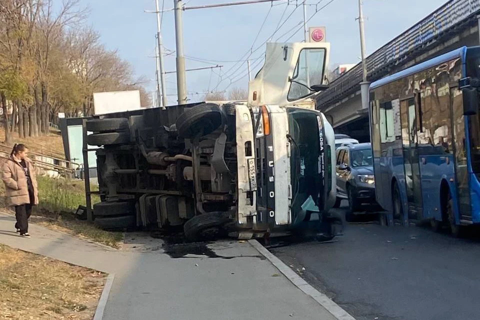 Никто из участников аварии не пострадал. Фото: novosti_primorye.