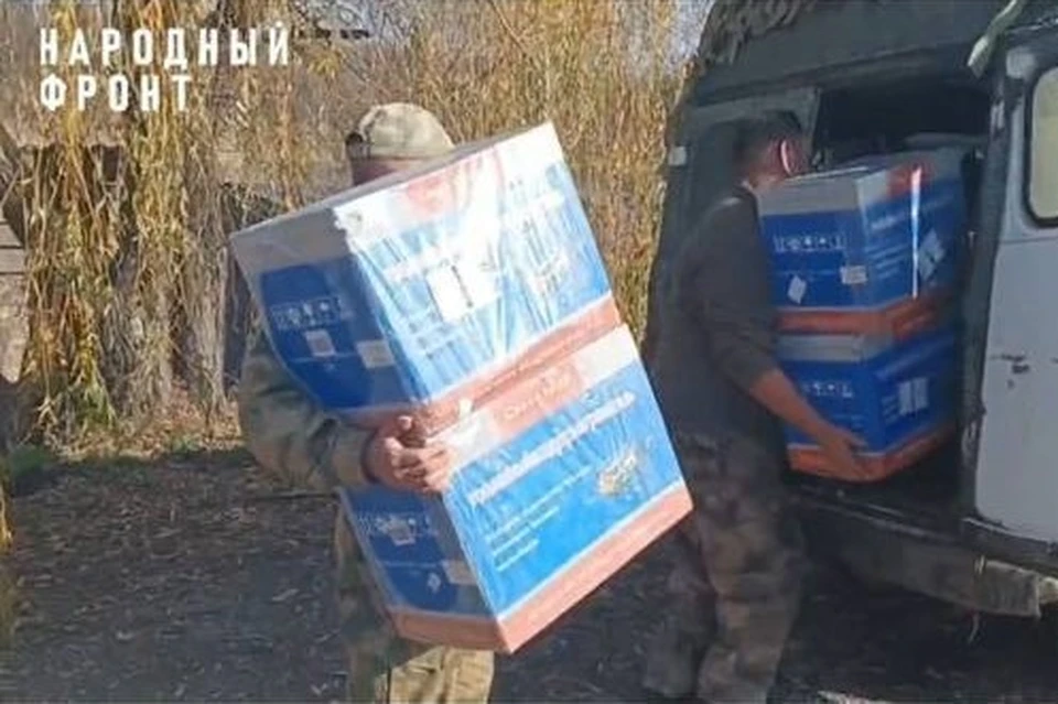 Военнослужащие Тоцкого гарнизона доставили гуманитарный груз участникам специальной военной операции. Фото: ОНФ Оренбургской области