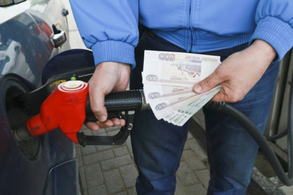 Расскажем, как изменились цены на бензин в Иркутске 13 ноября