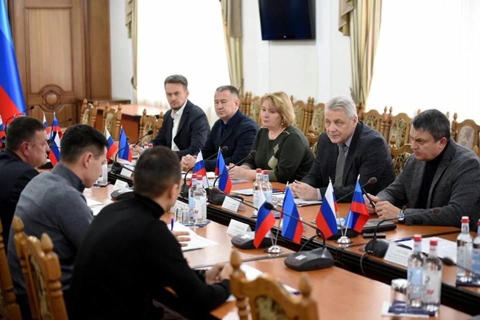 В ЛНР планируют наладить свое производство. Фото - глава ЛНР Леонид Пасечник