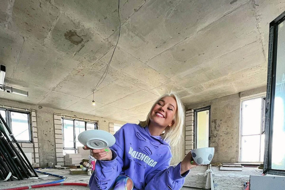 Клава Кока и ее новая квартира. Фото: Личная страница Клавы Коки в социальной сети
