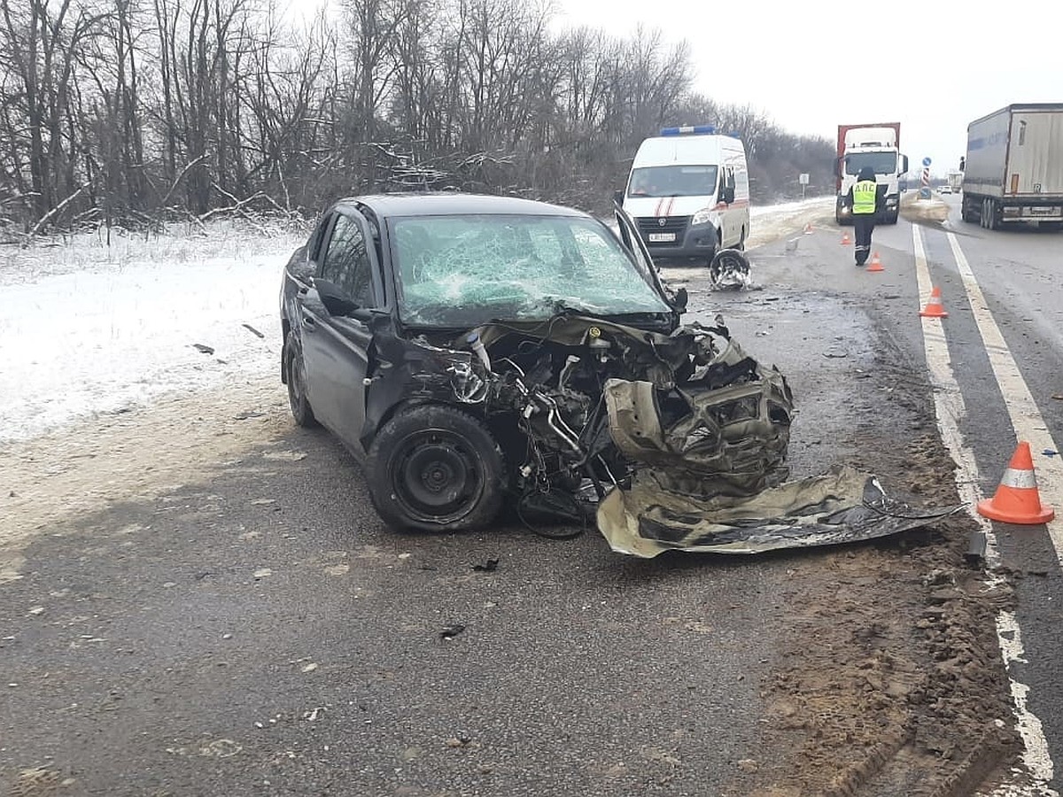 Водитель «Пежо» погиб в ДТП с автофургоном и рейсовым автобусом «Липецк- Хлевное» - KP.RU