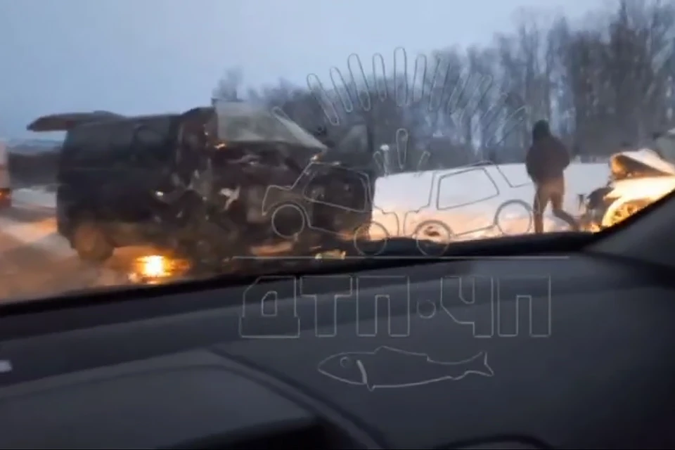 Все подробности и обстоятельства произошедшего устанавливаются. Фото: Скриншот видео / Мурманск Дтп Чп / t.me/murmansk_chp