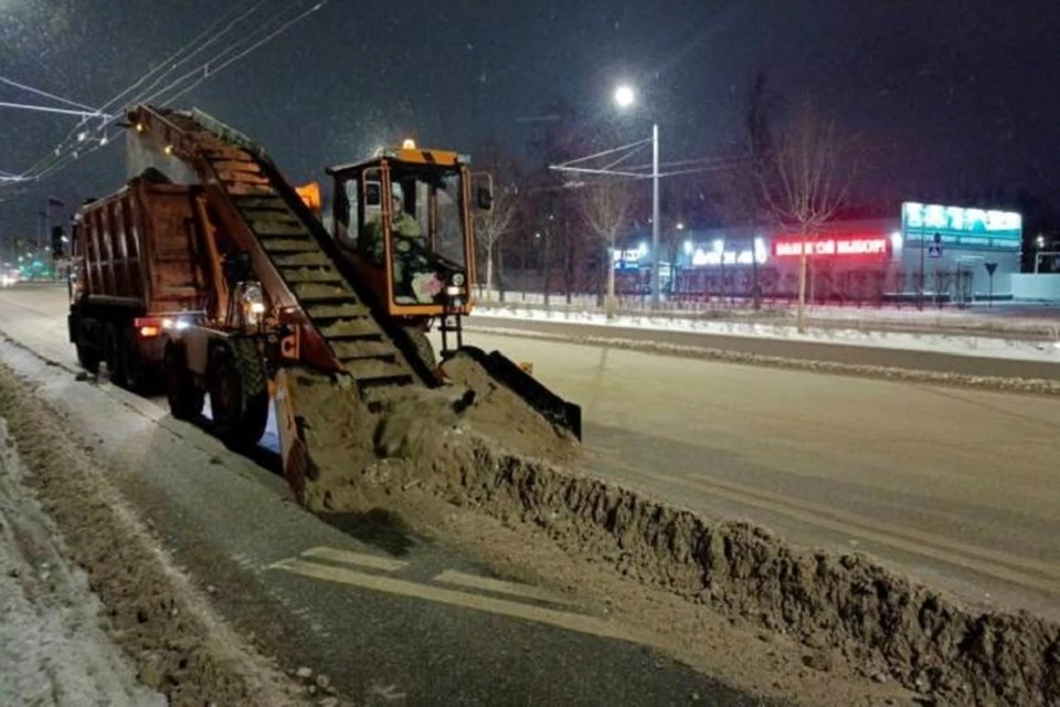 В ночь на 23 ноября с улицы Лежневская Иваново вывезли 278 кубов снега. ФОТО: администрация Иванова