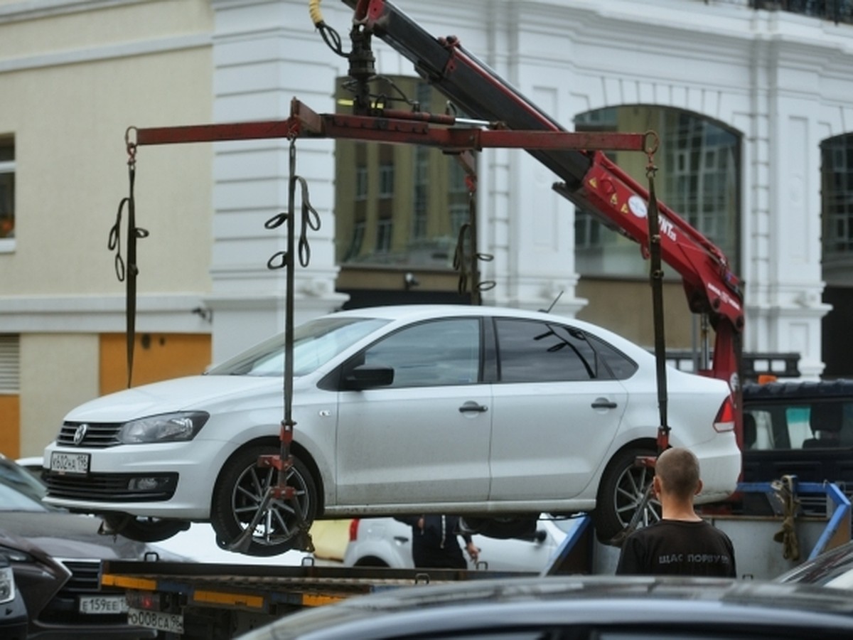 Воронежцам рассказали, как будут эвакуировать авто с закрытыми номерами -  KP.RU