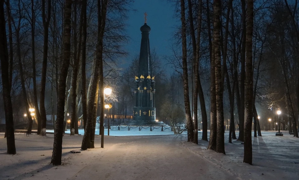 В Лопатинском саду подсветят памятник защитникам Смоленска 1812 года. Фото: администрация города.