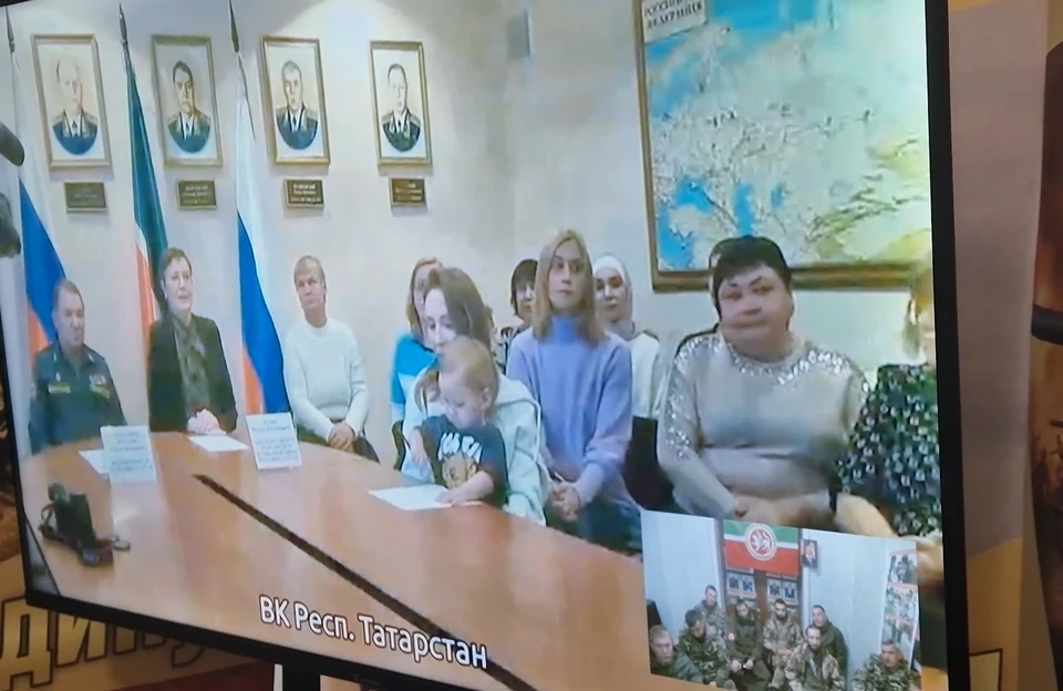 Бойцы поблагодарили за возможность пообщаться с родными и пообещали вернуться домой с победой.