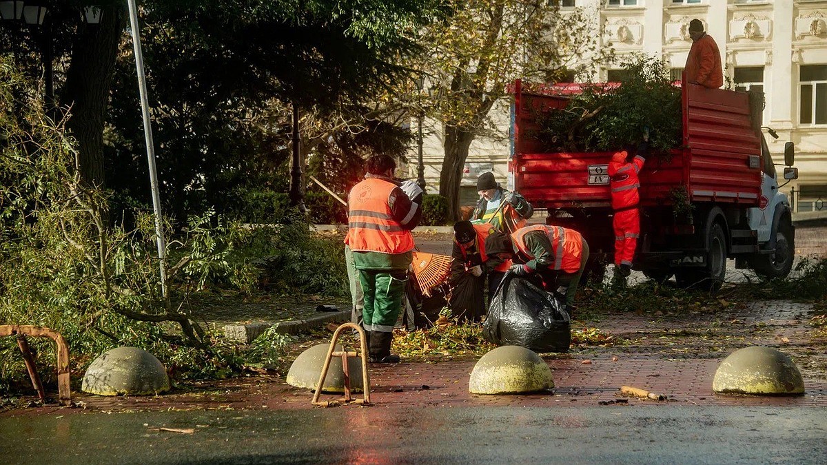 ЖКХ - в топе тем: больше всего севастопольцы в интернете жаловались на  проблемы жилкомхоза - KP.RU