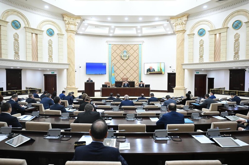 Сначала сенаторы ратифицировали Факультативный протокол (ФП) к Конвенции о правах ребенка, который регламентирует рассмотрение индивидуальных жалоб детей или их родителей в Комитете ООН в случаях нарушения прав.