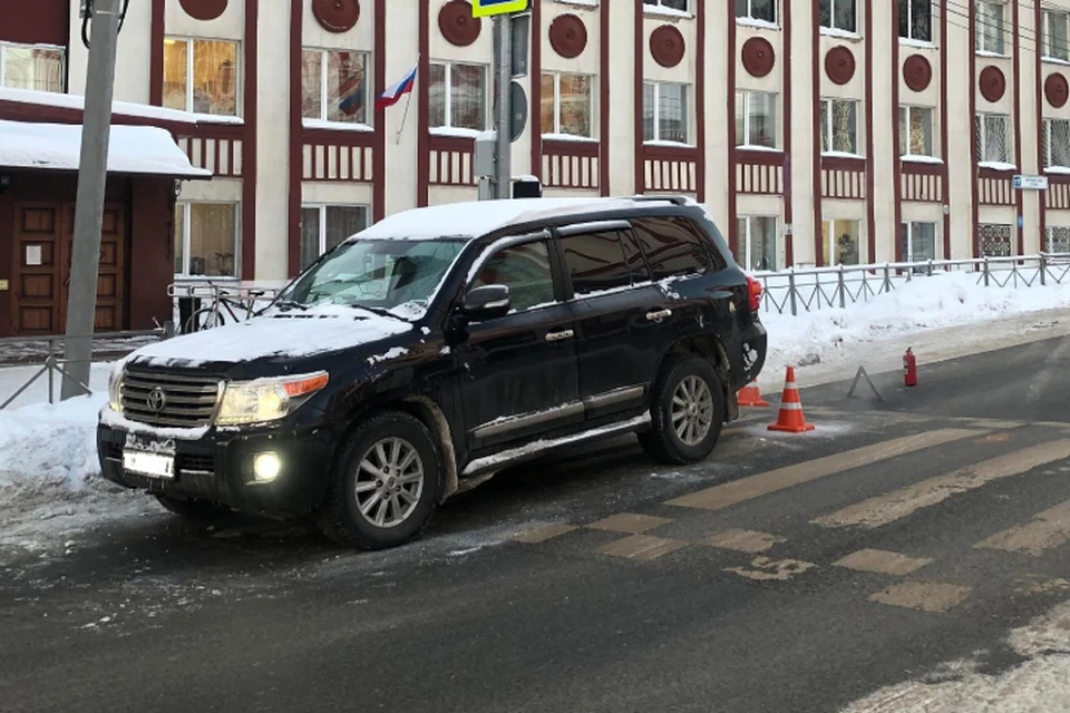 Авария случилась на пешеходном переходе либо вблизи от него. Фото: ГИБДД Кировской области