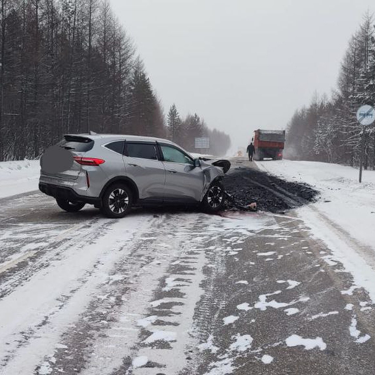 В Нерюнгринском районе Якутии водитель HAVAL погиб в ДТП - KP.RU