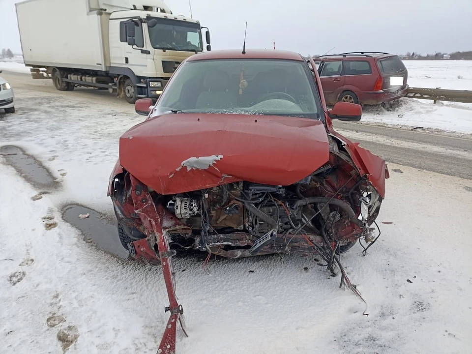 В больнице оказались два человека