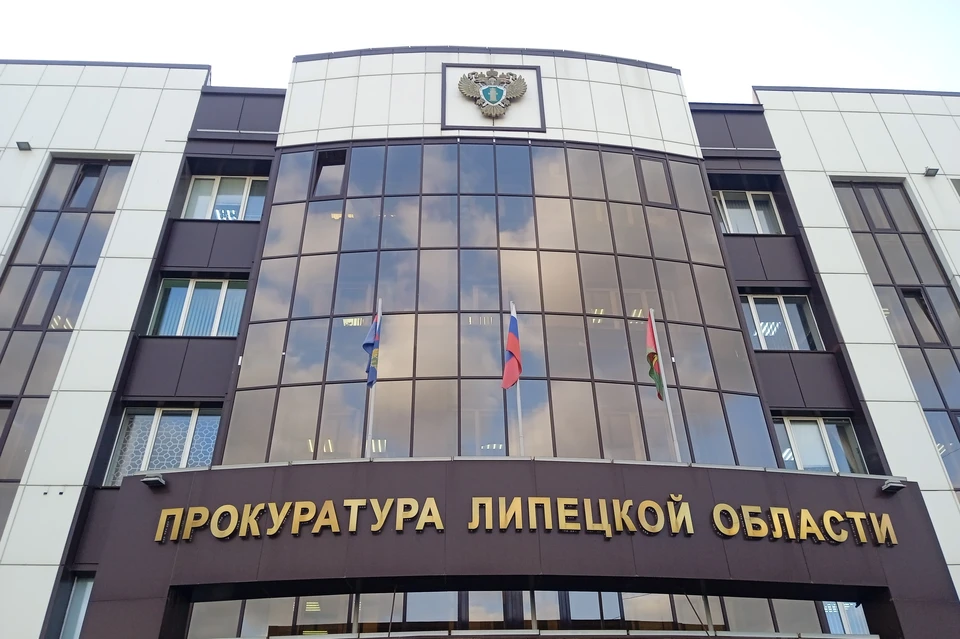 Прокуратура начала проверку после падения водонапорной башни в селе под Липецком