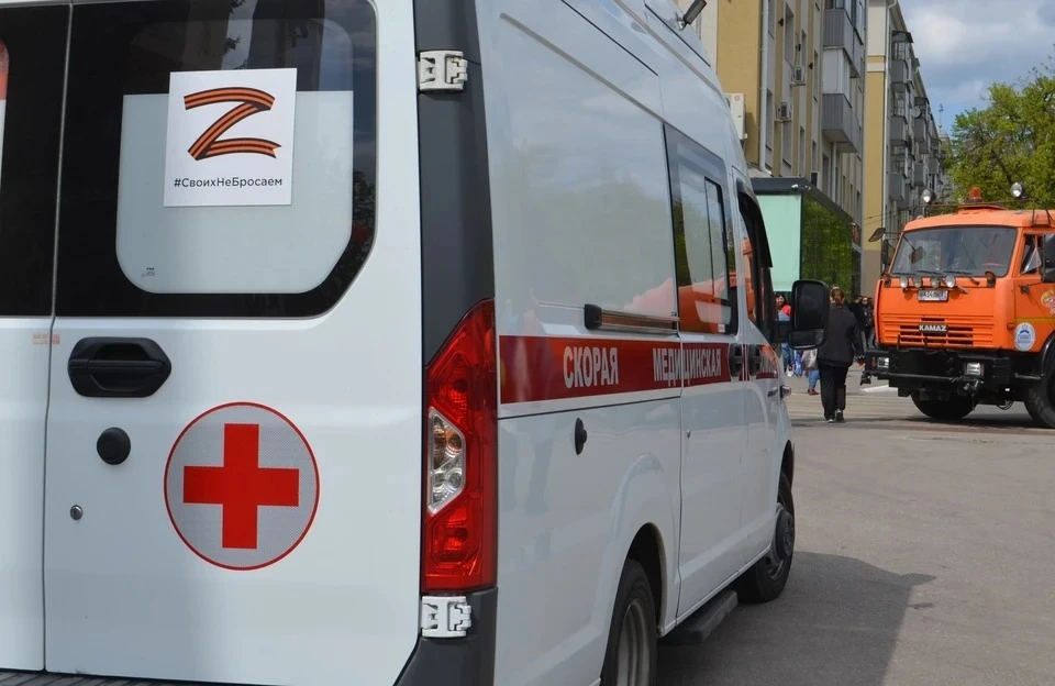 Машина с мирными жителями подорвалась на мине в Белгородской области, пострадали три человека