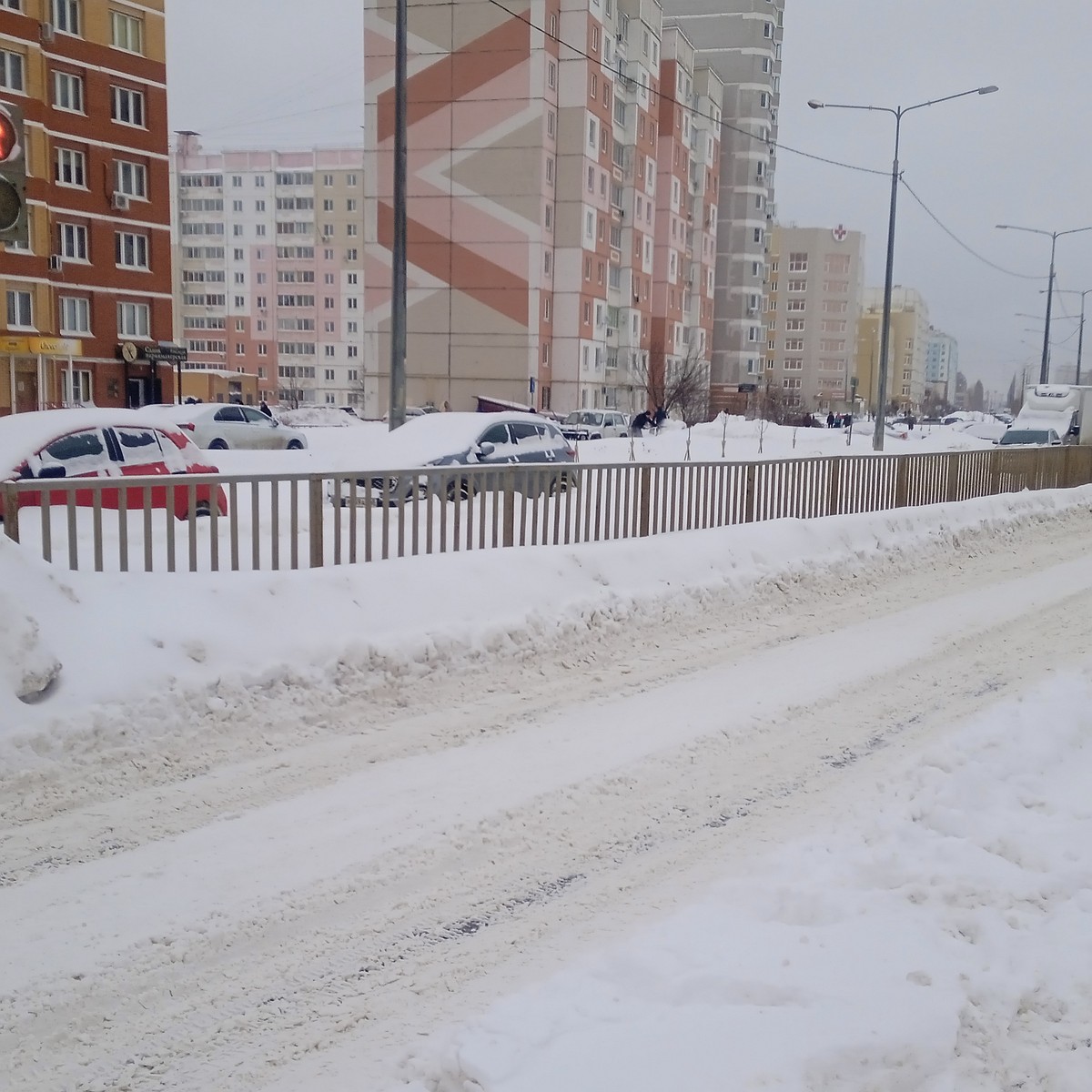 В Липецке могут эвакуировать припаркованные машины, мешающие уборке снега -  KP.RU