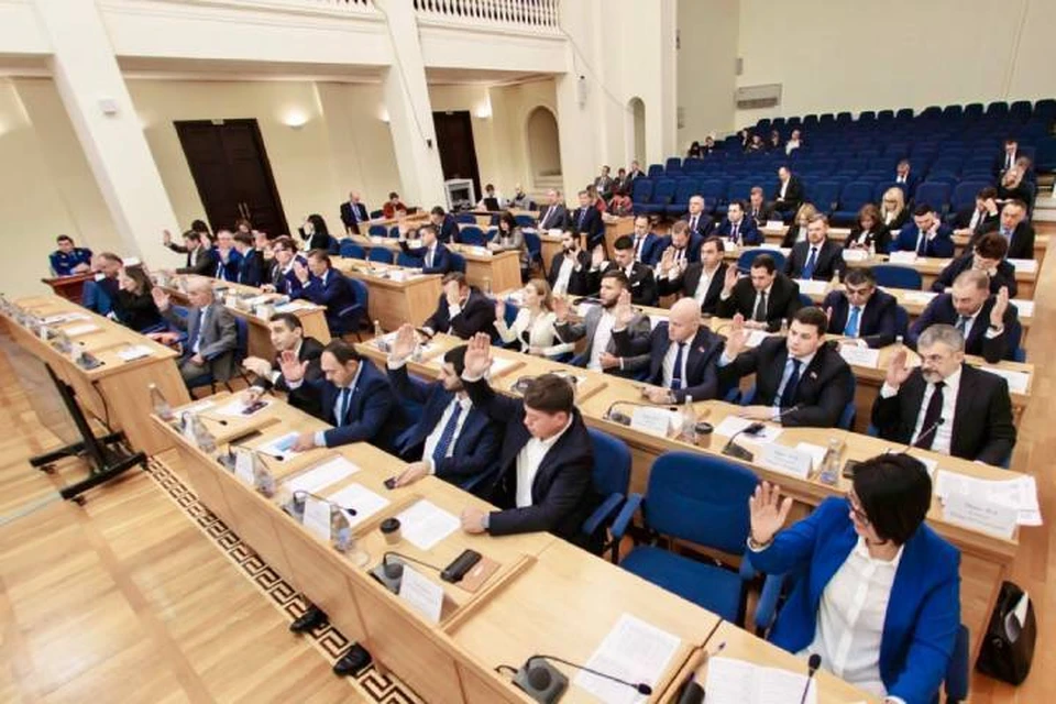 Депутаты сохранили льготную ставку налога на землю. Фото: пресс-служба городской думы