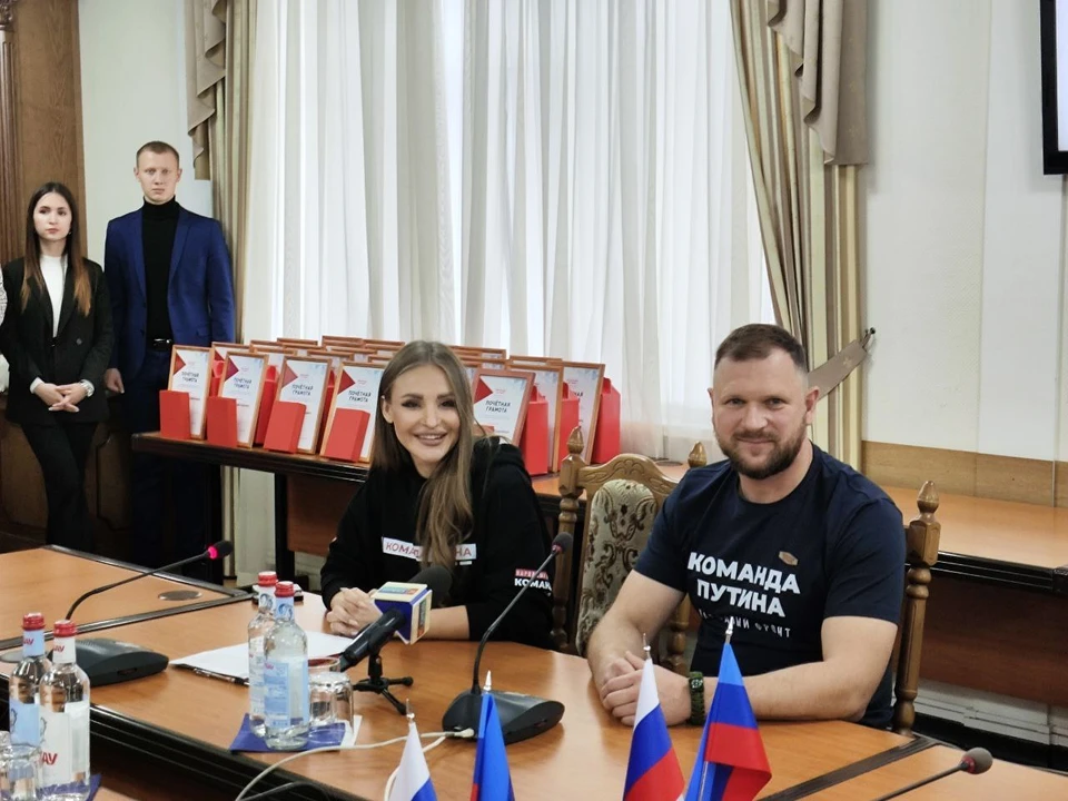 Николай Долгачев задал свои вопросы президенту в самом начале пресс-конференции. Фото - архив Николая Долгачева