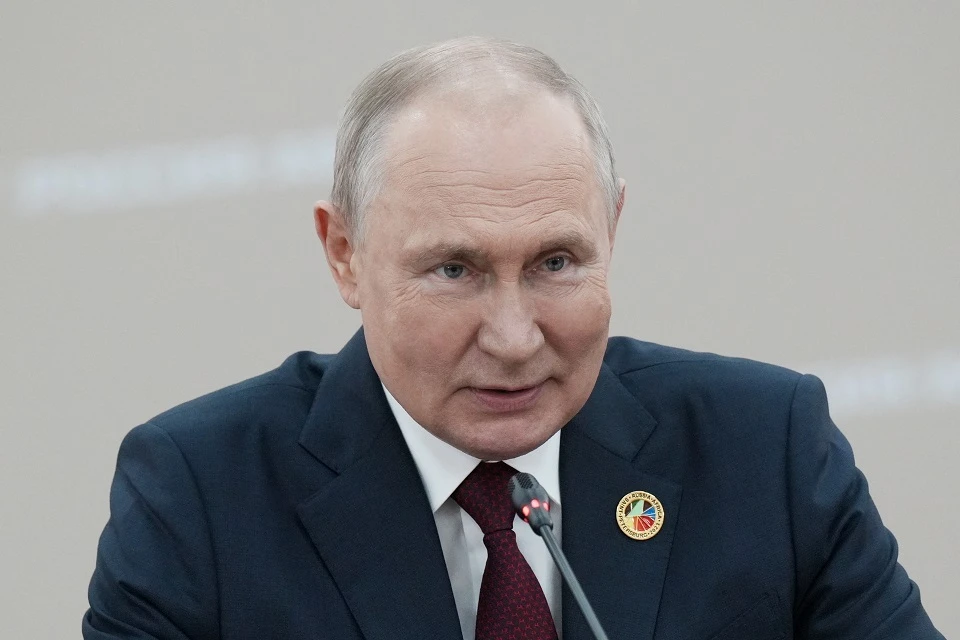 Владимир Путин: только в российской армии не забывают о боевых товарищах
