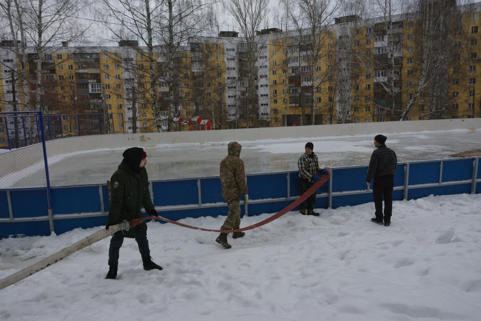 38 катков у дома зальют в Нижнем Новгороде в декабре 2023 года. Фото: пресс-служба администрации Нижнего Новгорода.