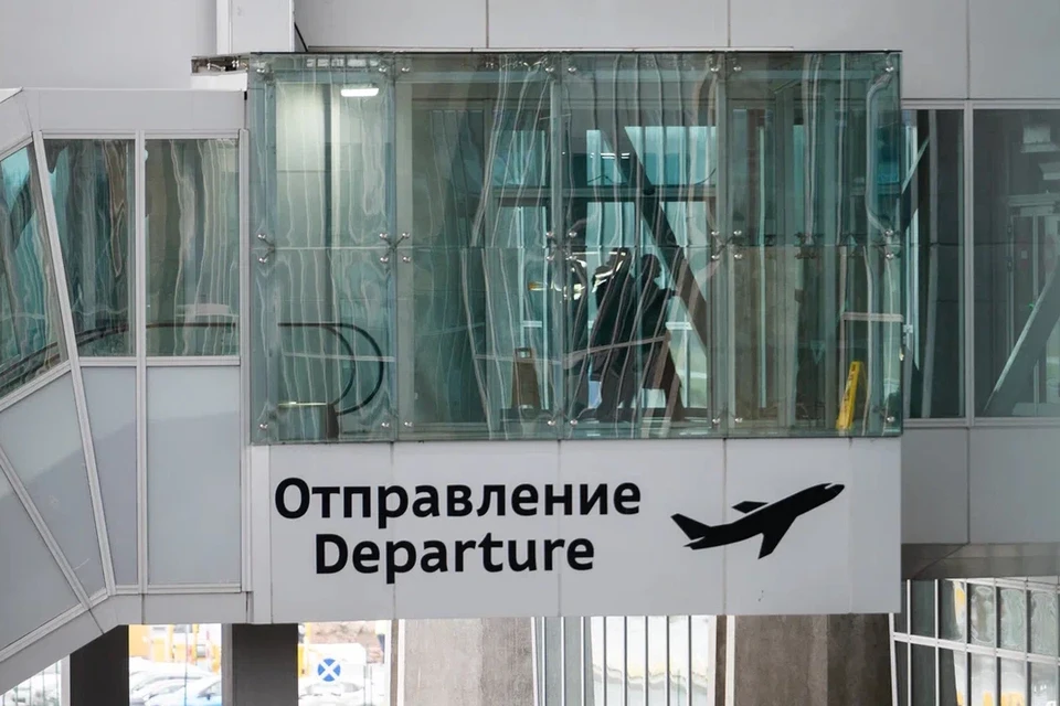 Рейс из Пулково до Калининграда задержали из-за непогоды.