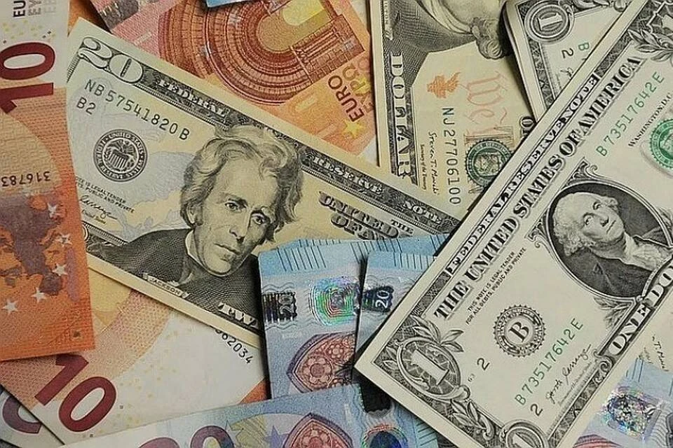 Женщина чуть не выбросила выигрышный лотерейный билет на 84 миллиона рублей