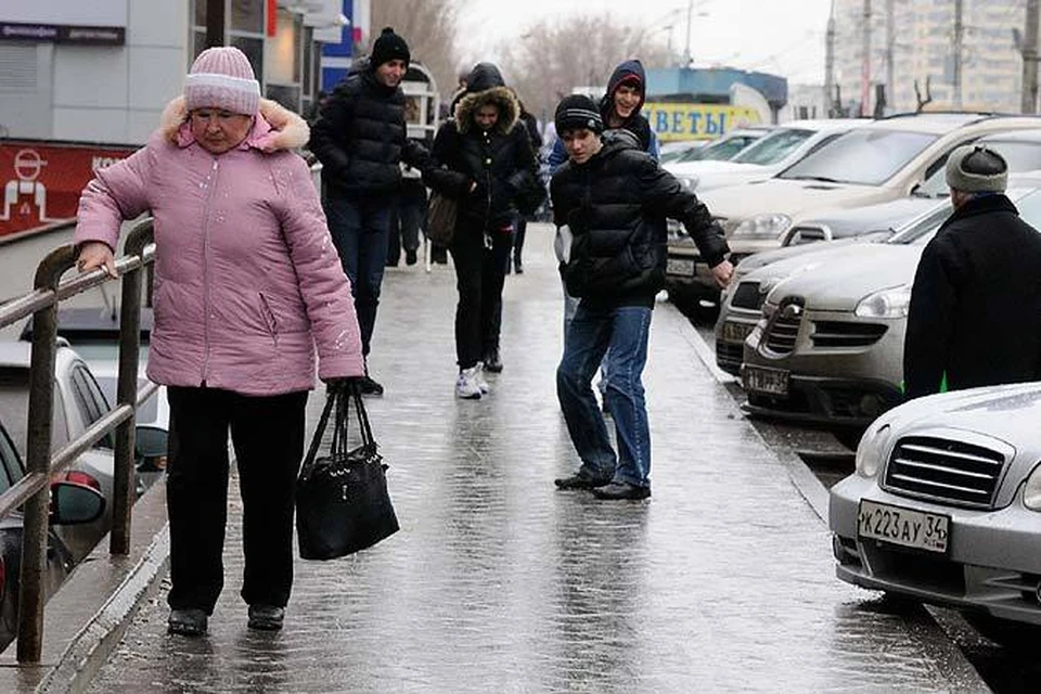 Волгоградцев ждет тотальный гололед.