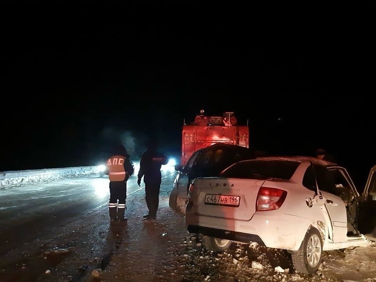 Двое погибли, трое пострадали: на Урале произошла смертельная авария - KP.RU